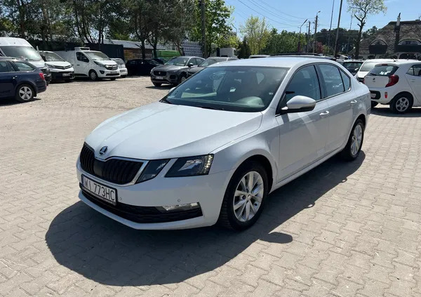 samochody osobowe Skoda Octavia cena 53800 przebieg: 218245, rok produkcji 2018 z Wisła